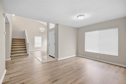 House in Tampa, Florida 4 bedrooms, 215.25 sq.m. № 2390973 - photo 8