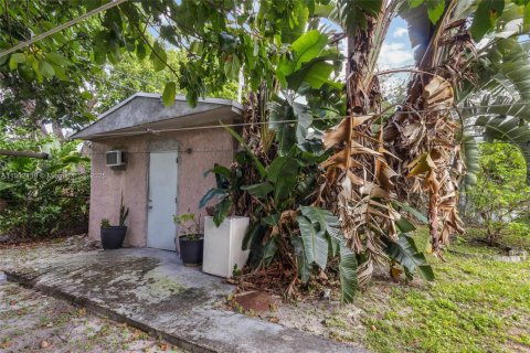 Casa en venta en Miami, Florida, 2 dormitorios, 85.28 m2 № 1953538 - foto 14