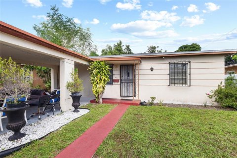 Casa en venta en Miami, Florida, 2 dormitorios, 85.28 m2 № 1953538 - foto 20