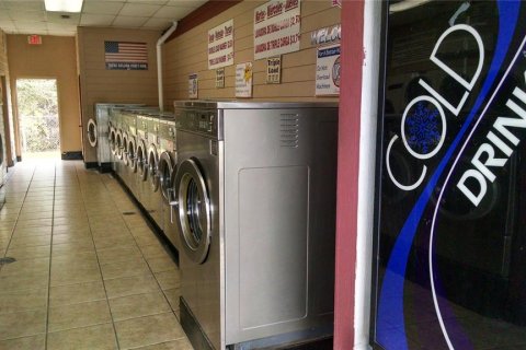 Commercial property in Deltona, Florida 148.64 sq.m. № 2376617 - photo 5