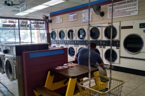 Commercial property in Deltona, Florida 148.64 sq.m. № 2376617 - photo 4