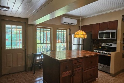 Casa en venta en Crystal River, Florida, 4 dormitorios, 277.87 m2 № 1744561 - foto 12