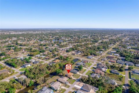 Villa ou maison à vendre à Port Charlotte, Floride: 3 chambres, 160.91 m2 № 2197081 - photo 9