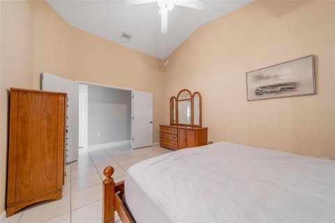 Villa ou maison à vendre à Port Charlotte, Floride: 3 chambres, 160.91 m2 № 2197081 - photo 18