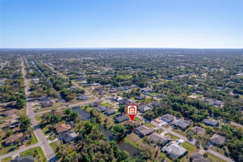 Villa ou maison à vendre à Port Charlotte, Floride: 3 chambres, 160.91 m2 № 2197081 - photo 8