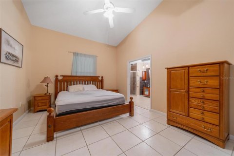 Villa ou maison à vendre à Port Charlotte, Floride: 3 chambres, 160.91 m2 № 2197081 - photo 17