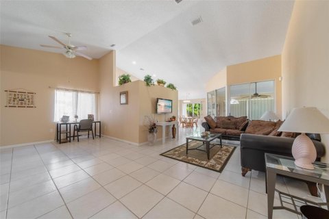 Villa ou maison à vendre à Port Charlotte, Floride: 3 chambres, 160.91 m2 № 2197081 - photo 28