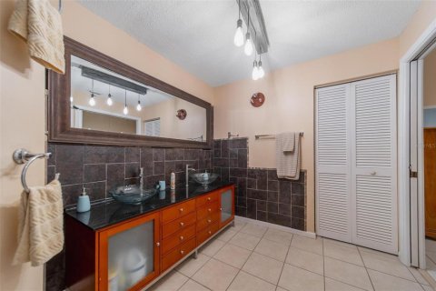 Villa ou maison à vendre à Port Charlotte, Floride: 3 chambres, 160.91 m2 № 2197081 - photo 22