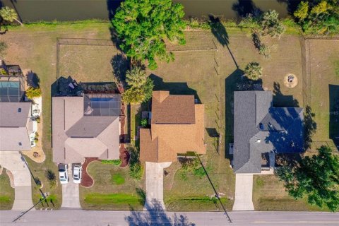 Villa ou maison à vendre à Port Charlotte, Floride: 3 chambres, 160.91 m2 № 2197081 - photo 3