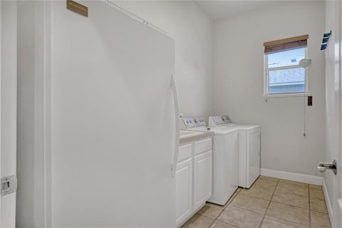 Casa en venta en Titusville, Florida, 3 dormitorios, 197.32 m2 № 2221003 - foto 24