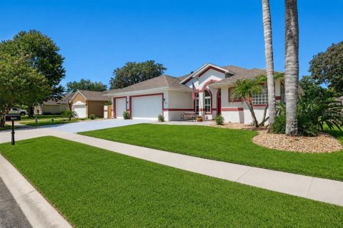 Casa en venta en Titusville, Florida, 3 dormitorios, 197.32 m2 № 2221003 - foto 3