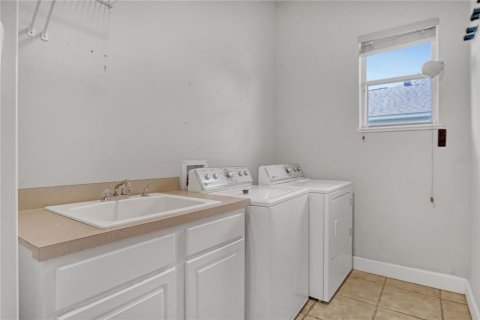 Casa en venta en Titusville, Florida, 3 dormitorios, 197.32 m2 № 2221003 - foto 25