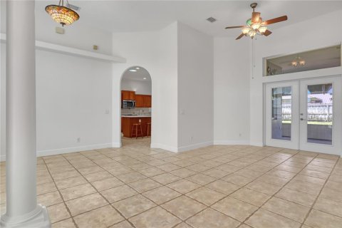 Casa en venta en Titusville, Florida, 3 dormitorios, 197.32 m2 № 2221003 - foto 14