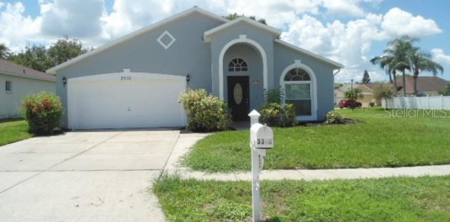 Villa ou maison à Land O' Lakes, Floride 3 chambres, 133.69 m2 № 1907148
