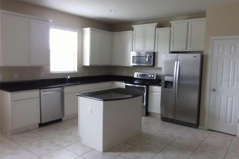 House in Mount Dora, Florida 3 bedrooms, 184.88 sq.m. № 1904457 - photo 3