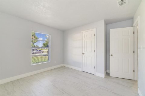 House in Orlando, Florida 3 bedrooms, 96.62 sq.m. № 1883923 - photo 17