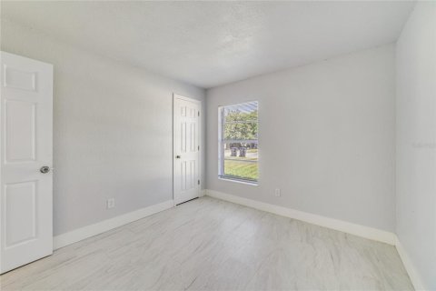House in Orlando, Florida 3 bedrooms, 96.62 sq.m. № 1883923 - photo 21