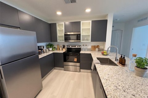 Copropriété à louer à Orlando, Floride: 2 chambres, 95.04 m2 № 2414896 - photo 4