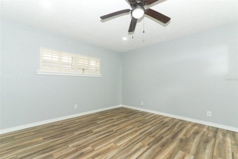 Casa en venta en Altamonte Springs, Florida, 4 dormitorios, 195.84 m2 № 1625448 - foto 24