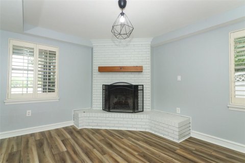 Casa en venta en Altamonte Springs, Florida, 4 dormitorios, 195.84 m2 № 1625448 - foto 9