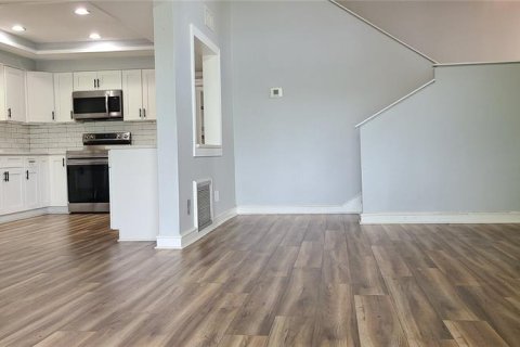 Casa en venta en Altamonte Springs, Florida, 4 dormitorios, 195.84 m2 № 1625448 - foto 12