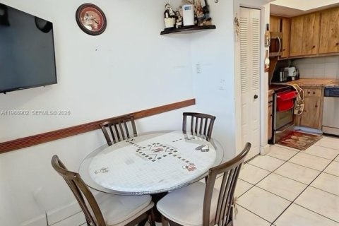 Condominio en venta en Margate, Florida, 2 dormitorios, 92.9 m2 № 2050953 - foto 9