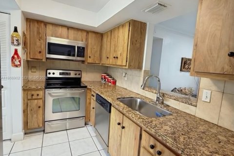 Condominio en venta en Margate, Florida, 2 dormitorios, 92.9 m2 № 2050953 - foto 8