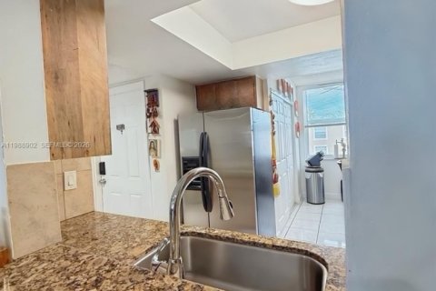 Condominio en venta en Margate, Florida, 2 dormitorios, 92.9 m2 № 2050953 - foto 7