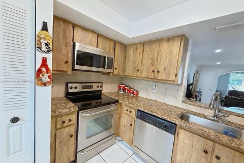 Condominio en venta en Margate, Florida, 2 dormitorios, 92.9 m2 № 2050953 - foto 4