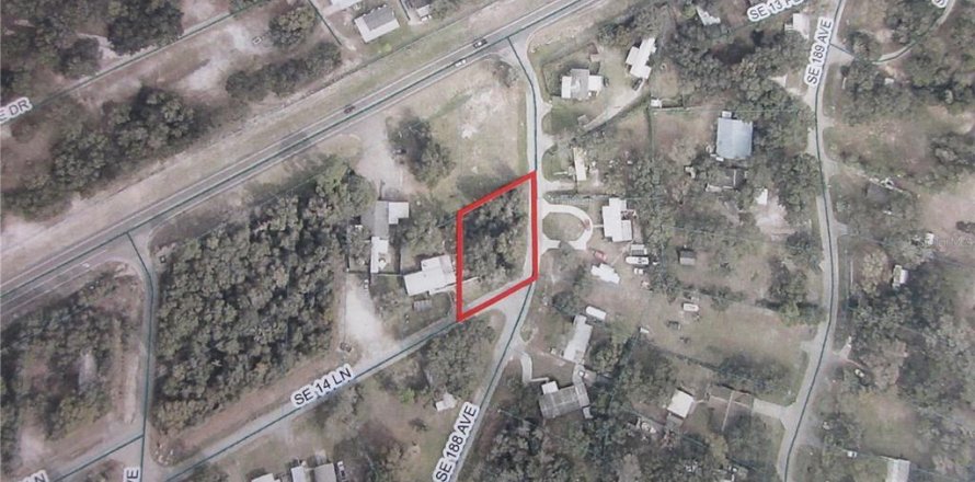 Land in Silver Springs Shores, Florida № 2165452