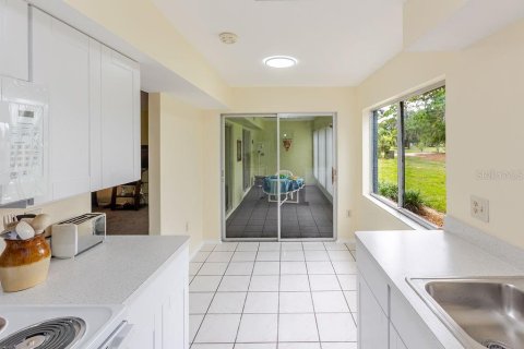 Condominio en venta en Weeki Wachee, Florida, 2 dormitorios, 99.41 m2 № 2151892 - foto 24