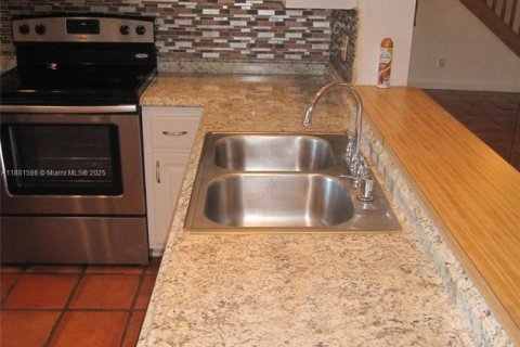 Adosado en alquiler en Davie, Florida, 2 dormitorios, 112.97 m2 № 1925454 - foto 7