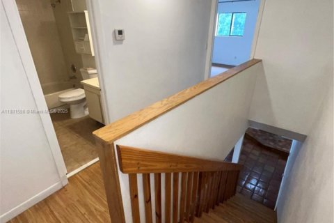 Townhouse in Davie, Florida 2 bedrooms, 112.97 sq.m. № 1925454 - photo 22