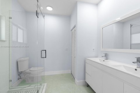 Casa en venta en Cutler Bay, Florida, 4 dormitorios, 194.63 m2 № 1936539 - foto 21