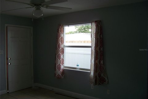 Commercial property in Clearwater, Florida 144.46 sq.m. № 1359332 - photo 4