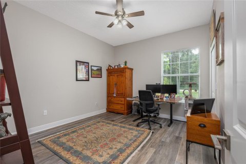 House in Geneva, Florida 4 bedrooms, 257.53 sq.m. № 1914953 - photo 22