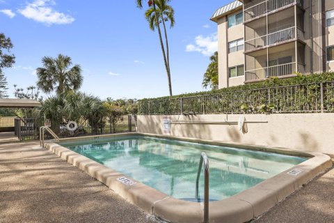 Condominio en venta en Lauderhill, Florida, 2 dormitorios, 110.46 m2 № 2250501 - foto 15