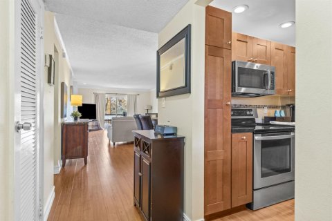 Condominio en venta en Lauderhill, Florida, 2 dormitorios, 110.46 m2 № 2250501 - foto 2
