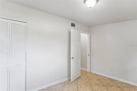 Villa ou maison à vendre à Tampa, Floride: 4 chambres, 130.99 m2 № 2398647 - photo 16