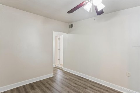 Villa ou maison à vendre à Tampa, Floride: 4 chambres, 130.99 m2 № 2398647 - photo 24