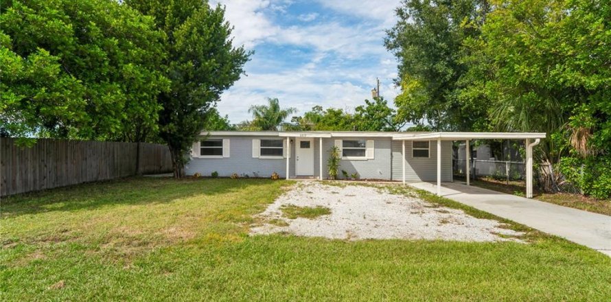 Villa ou maison à Tampa, Floride 4 chambres, 130.99 m2 № 2398647