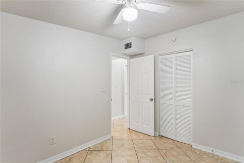 Villa ou maison à vendre à Tampa, Floride: 4 chambres, 130.99 m2 № 2398647 - photo 10