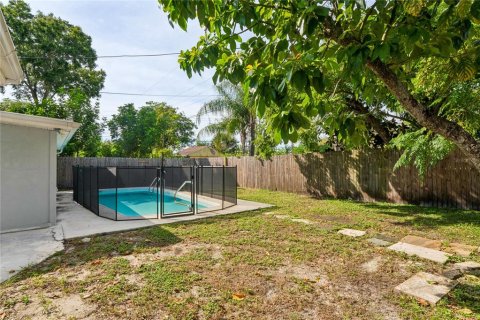 Villa ou maison à vendre à Tampa, Floride: 4 chambres, 130.99 m2 № 2398647 - photo 27