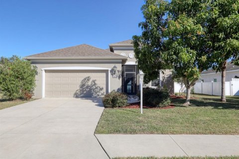 House in Palmetto, Florida 3 bedrooms, 191.75 sq.m. № 2373219