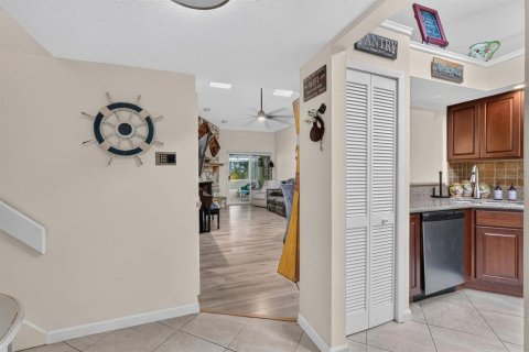 Touwnhouse à vendre à Port Orange, Floride: 3 chambres, 127.83 m2 № 2389089 - photo 4