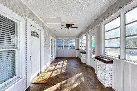 Casa en alquiler en Tampa, Florida, 2 dormitorios, 124.49 m2 № 1856628 - foto 4
