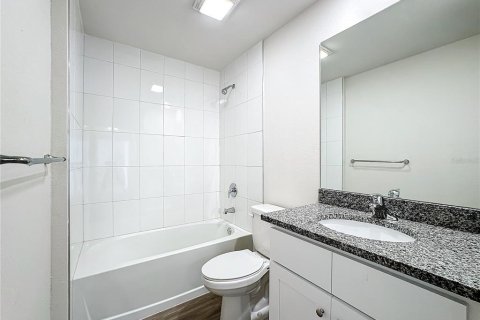 Купить виллу или дом в Кейп-Корал, Флорида 9 комнат, 150.22м2, № 1910931 - фото 16