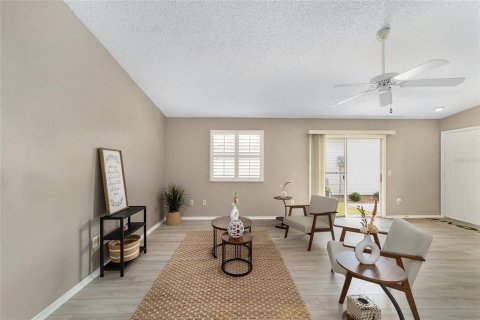 Casa en venta en The Villages, Florida, 2 dormitorios, 107.77 m2 № 2167328 - foto 15