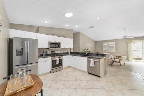 Casa en venta en The Villages, Florida, 2 dormitorios, 107.77 m2 № 2167328 - foto 18