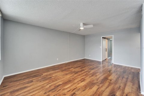 Condominio en venta en Saint Petersburg, Florida, 1 dormitorio, 86.4 m2 № 1796169 - foto 10
